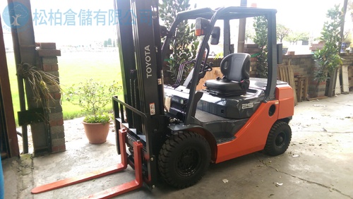 柴油堆高機